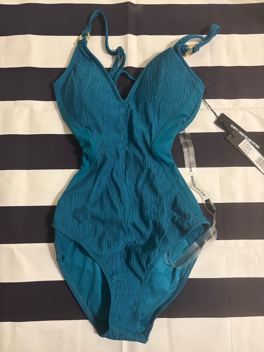 BNWT TA3 Plungey Ring Shape Wear One Piece Swimsuit XXS Regular